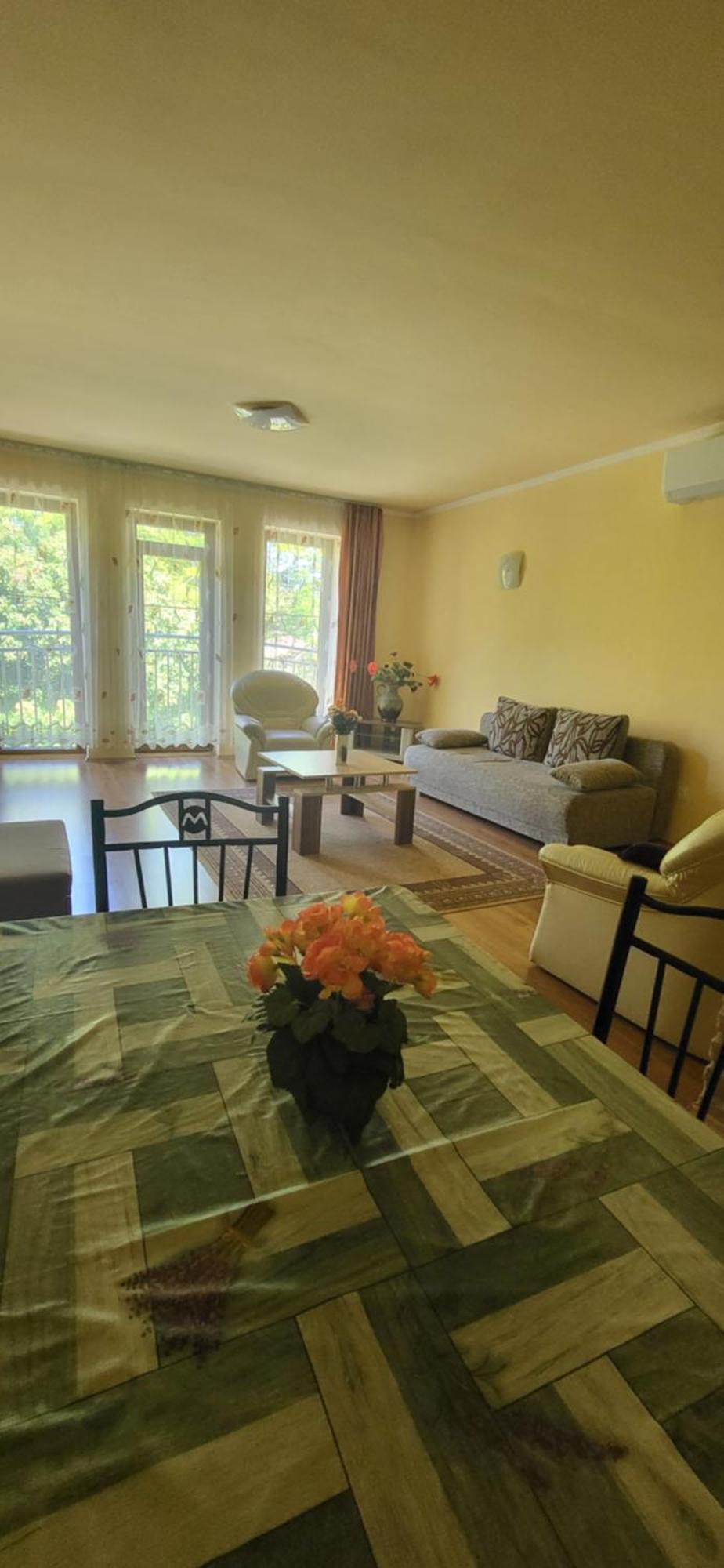 Bastya Apartmanhaz シャールヴァール エクステリア 写真